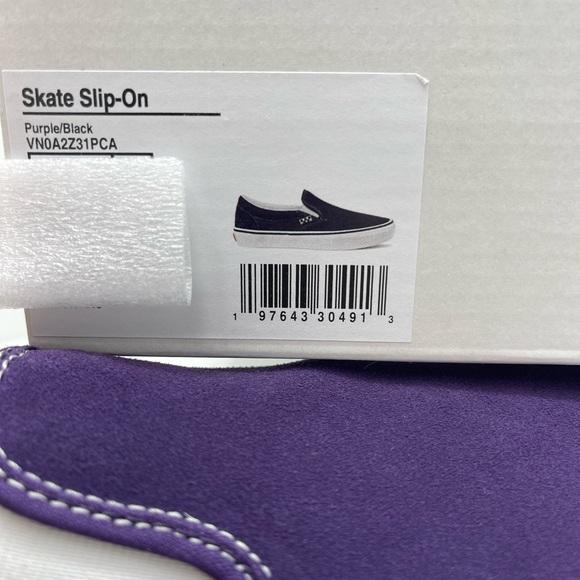 Vans Men’s Classic Purple Skate Slip-On
Purple/Black
VN0A2Z31PCA Sneakers - Picture 14 of 16